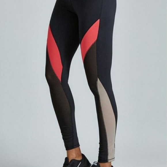 NOLI Mesh Leggings - Picture 7 of 8